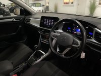 USED 2022 72 VOLKSWAGEN T-ROC 1.0 TSI Life SUV 5dr Petrol Manual Euro 6 (s/s) (110 ps) DIGI COCKPIT+F/ R SENSORS+FSH