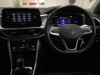 USED 2022 72 VOLKSWAGEN T-ROC 1.0 TSI Life SUV 5dr Petrol Manual Euro 6 (s/s) (110 ps) DIGI COCKPIT+F/ R SENSORS+FSH