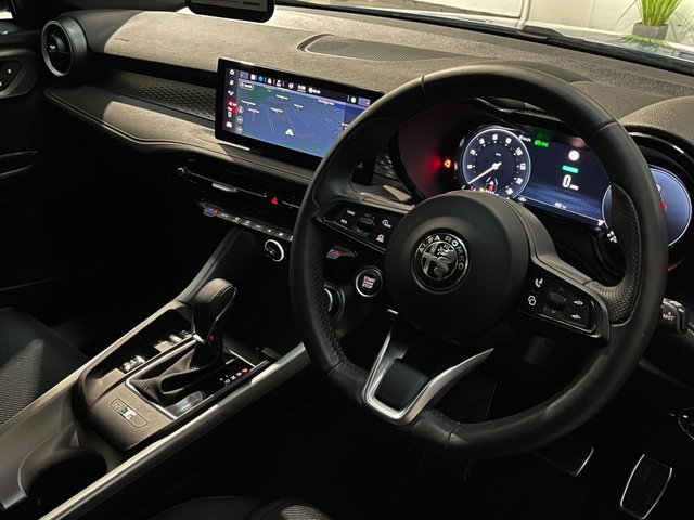 View our ALFA ROMEO TONALE