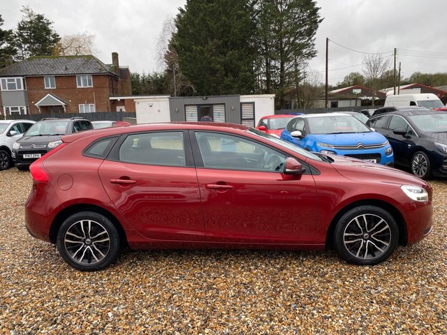 2017 Volvo V40 2L Momentum 5dr - Photo 3