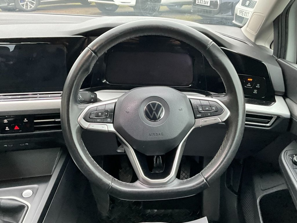 USED 2023 23 VOLKSWAGEN GOLF 1.5 TSI Life Hatchback 5dr Petrol Manual Euro 6 (s/s) (130 ps) PSH