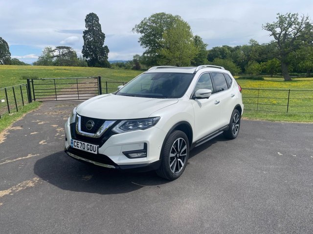 View our NISSAN X-TRAIL