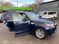 USED 2020 20 LAND ROVER DISCOVERY 3.0 SD V6 HSE SUV, Blue, 65,000 miles, Euro 6 ULEZ Diesel, Automatic ,4WD, Leather, Panoramic roof, Sat Nav, Rear camera, 20 Inch Alloys great spec. This 2020 Land Rover Discovery SD V6 HSE boasts a full dealership service history, with its last service completed on 13th January 2025 at 51,977 miles, ensuring excellent provenance. This capable seven seat, four wheel drive vehicle is powered by a 3.0 litre Euro 6 diesel engine, offering a compelling blend of performance and efficiency. Notable features include an electrically deployable towbar, a sliding front sunroof paired with a fixed rear panoramic roof, and the advanced Terrain Response