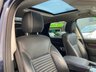 USED 2020 20 LAND ROVER DISCOVERY 3.0 SD V6 HSE SUV, Blue, 65,000 miles, Euro 6 ULEZ Diesel, Automatic ,4WD, Leather, Panoramic roof, Sat Nav, Rear camera, 20 Inch Alloys great spec. This 2020 Land Rover Discovery SD V6 HSE boasts a full dealership service history, with its last service completed on 13th January 2025 at 51,977 miles, ensuring excellent provenance. This capable seven seat, four wheel drive vehicle is powered by a 3.0 litre Euro 6 diesel engine, offering a compelling blend of performance and efficiency. Notable features include an electrically deployable towbar, a sliding front sunroof paired with a fixed rear panoramic roof, and the advanced Terrain Response