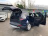USED 2020 20 LAND ROVER DISCOVERY 3.0 SD V6 HSE SUV, Blue, 65,000 miles, Euro 6 ULEZ Diesel, Automatic ,4WD, Leather, Panoramic roof, Sat Nav, Rear camera, 20 Inch Alloys great spec. This 2020 Land Rover Discovery SD V6 HSE boasts a full dealership service history, with its last service completed on 13th January 2025 at 51,977 miles, ensuring excellent provenance. This capable seven seat, four wheel drive vehicle is powered by a 3.0 litre Euro 6 diesel engine, offering a compelling blend of performance and efficiency. Notable features include an electrically deployable towbar, a sliding front sunroof paired with a fixed rear panoramic roof, and the advanced Terrain Response