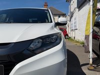 USED 2015 HONDA HR-V 1.5 Hybrid Automatic Petrol White 5dr JAPANESE IMPORTED HONDA HRV/ VEZEL. CLEAN CONDITION THROUGHOUT. COMES WITH FRESH SERVICE/ INSPECTION AND NEW MOT. FINISHED IN NICE PEARL WHITE COLOUR . SPEC INCLUDES ALLOY WHEEL, PRIVACY GLASS, WIND DEFLECTORS, KEYLESS START, ELECTRIC WINDOWS AND MIRRORS, CLOTH INTERIOR, ISOFIX, TRACTION CONTROL, CRUISE CONTROL/ SPEED LIMITER + 3 MONTHS WARRANTY + 12 MONTHS AA BREAKDOWN COVER INCLUDED