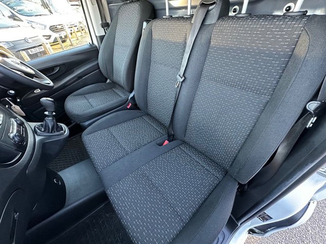 2022 Mercedes-Benz VITO - Photo 4