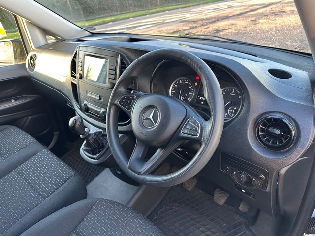2022 Mercedes-Benz VITO - Photo 6