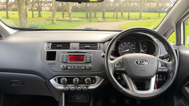 2013 KIA RIO - Photo 5
