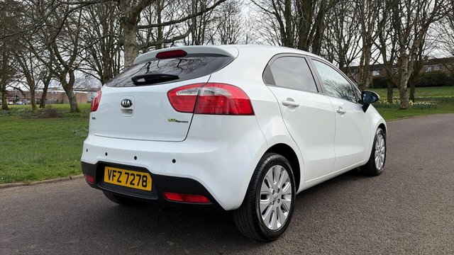 2013 KIA RIO - Photo 7