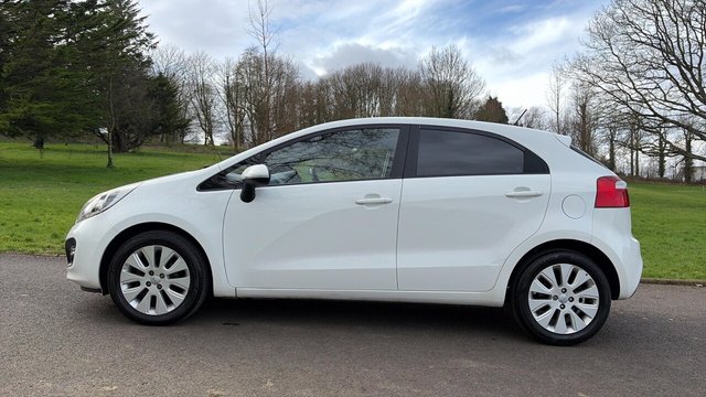 2013 KIA RIO - Photo 10