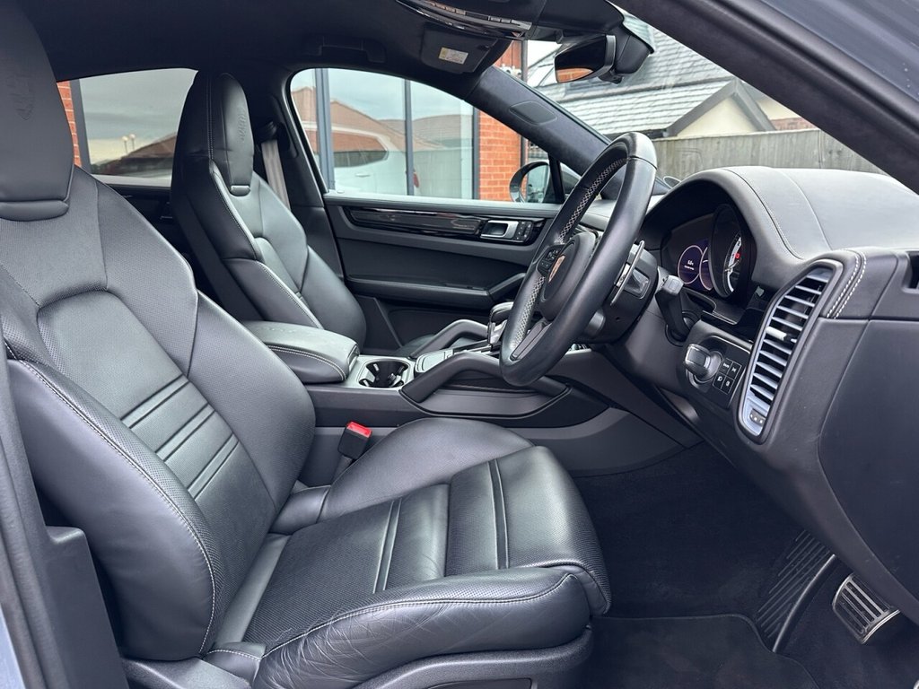 USED 2022 22 PORSCHE CAYENNE 4.0T V8 Turbo GT Coupe 5dr Petrol TiptronicS 4WD Euro 6 (s/s) (640 ps) Pristine Example Throughout