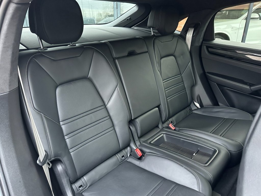 USED 2022 22 PORSCHE CAYENNE 4.0T V8 Turbo GT Coupe 5dr Petrol TiptronicS 4WD Euro 6 (s/s) (640 ps) Pristine Example Throughout