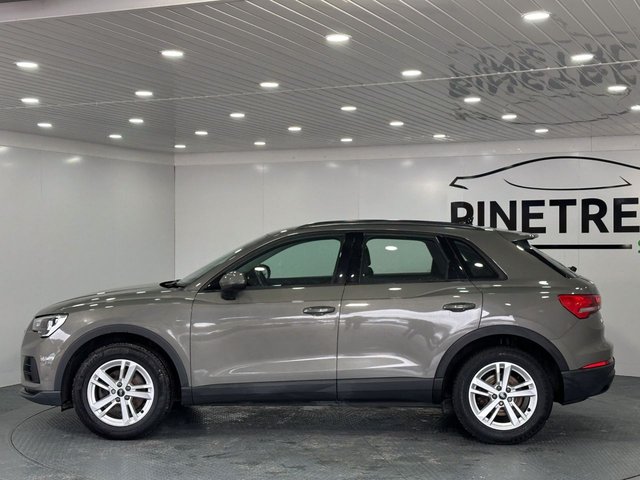 2022 AUDI Q3 - Photo 6