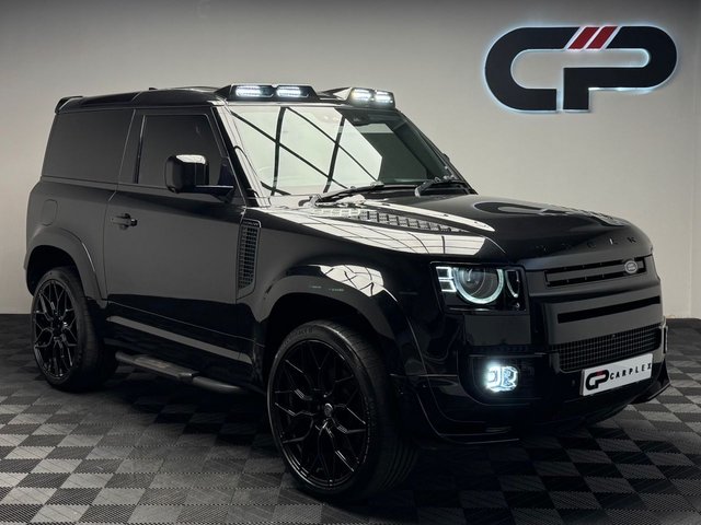 View our Land Rover Defender 3.0 D250 MHEV SE SUV 3dr Diesel Auto 4WD Euro 6 (s/s) (250 ps)