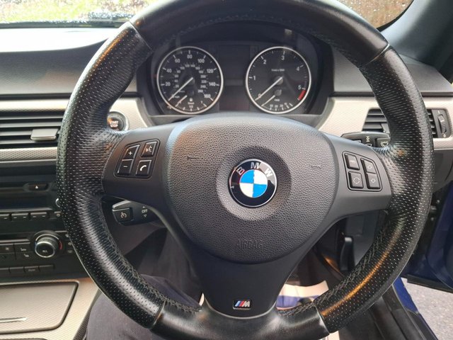 2011 BMW 3 SERIES - Photo 9