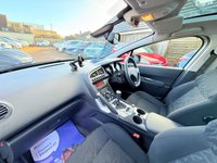 USED 2013 63 PEUGEOT 3008 1.6 e-HDi Allure SUV 5dr Diesel AUTOMATIC Superb Value AUTOMATIC with a FSH