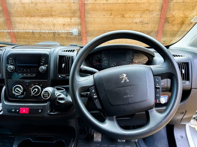 View our PEUGEOT BOXER