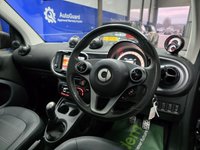 USED 2016 16 SMART FORTWO 1.0 Edition Black Coupe 2dr Petrol Manual Euro 6 (s/s) (71 ps) Panoramic Roof - Satellite Navigation - Heated Seats - Parking Sensors