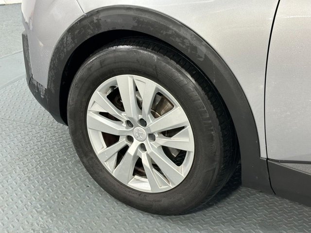 2018 PEUGEOT 5008 - Photo 12