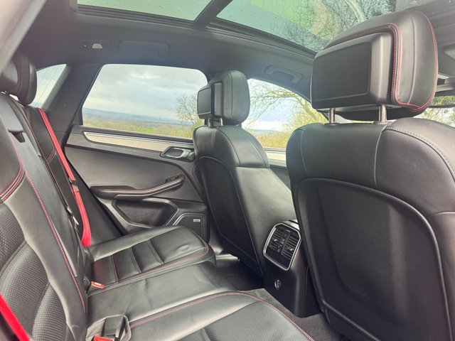 2016 PORSCHE MACAN 3.0T V6 GTS SUV 5dr Petrol PDK 4WD Euro 6 (s/s) (360 ps) - Photo 8