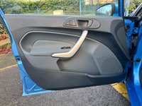 USED 2011 60 FORD FIESTA 1.4 Zetec Hatchback 5dr Petrol Automatic (154 g/km, 94 bhp) 