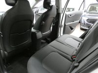 USED 2022 72 KIA NIRO 1.6h GDi 2 SUV 5dr Petrol Hybrid DCT Euro 6 (s/s) (139 bhp) Apple Car Play Android Auto Reversing Camera Parking Sensors 1 Owner Excellent Service History Warranty