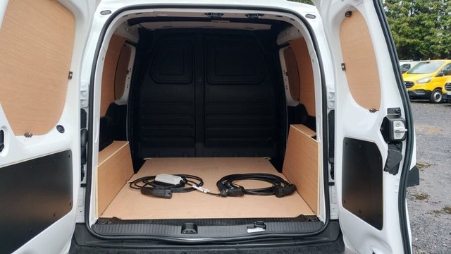 NISSAN TOWNSTAR - Photo 12