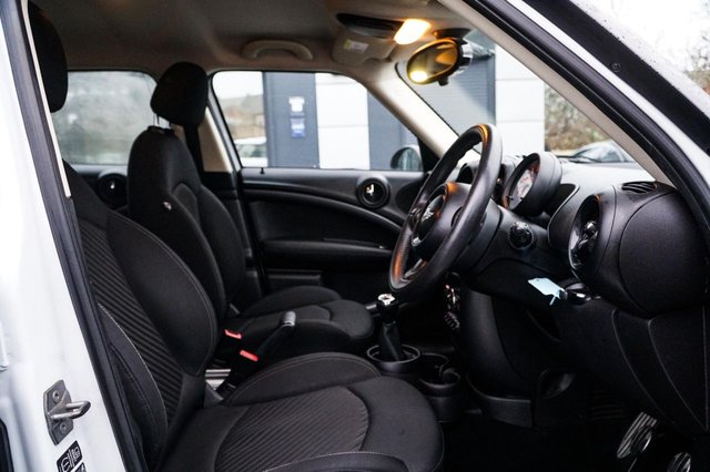 View our MINI COUNTRYMAN