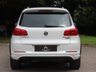 USED 2015 15 VOLKSWAGEN TIGUAN 2.0 TDI BlueMotion Tech R-Line SUV 5dr Diesel Manual 4WD Euro 6 (s/s) (150 ps) < PANORAMIC ROOF >