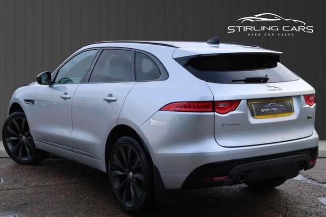 2020 Jaguar F-Pace 2L 300 Sport 5dr - Photo 6