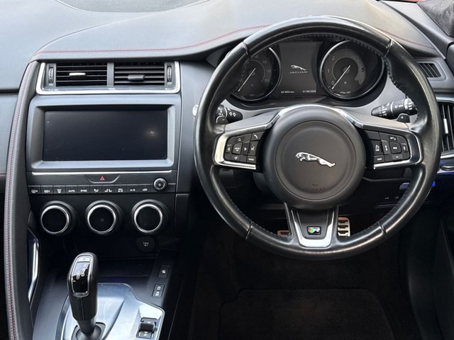 2018 JAGUAR E-PACE - Photo 10