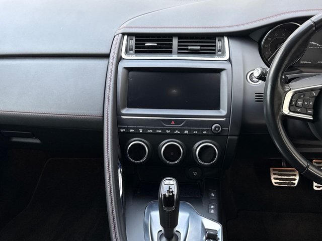 2018 JAGUAR E-PACE - Photo 11