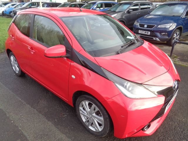 2016 TOYOTA AYGO 1.0 VVT-i x-pression Hatchback 5dr Petrol Manual Euro 6 (68 ps) - Photo 2