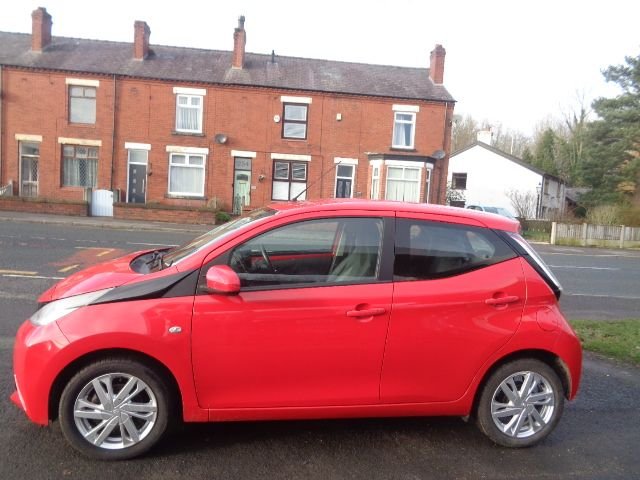 2016 TOYOTA AYGO 1.0 VVT-i x-pression Hatchback 5dr Petrol Manual Euro 6 (68 ps) - Photo 5