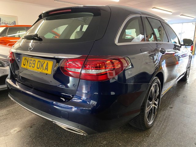 2019 MERCEDES-BENZ C-CLASS 2.0 C300 Sport (Premium) Estate 5dr Petrol G-Tronic+ Euro 6 (s/s) (258 ps) - Photo 9
