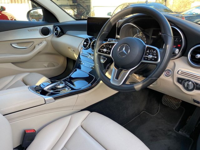 2019 MERCEDES-BENZ C-CLASS 2.0 C300 Sport (Premium) Estate 5dr Petrol G-Tronic+ Euro 6 (s/s) (258 ps) - Photo 12