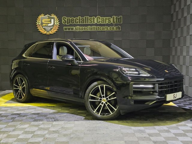 2024 PORSCHE CAYENNE