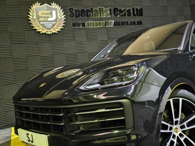 2024 PORSCHE CAYENNE - Photo 9