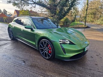 2022 PORSCHE TAYCAN