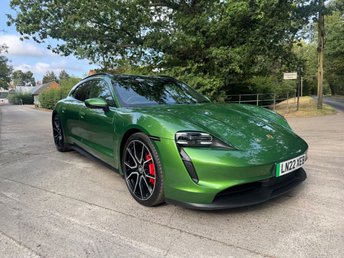 2022 PORSCHE TAYCAN