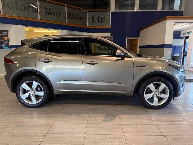 2019 Jaguar E-Pace 2L R-Dynamic Se 5dr - Photo 2