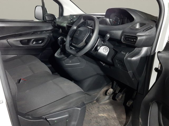 2021 Peugeot Partner 1.5L Grip Premium 5dr - Photo 4