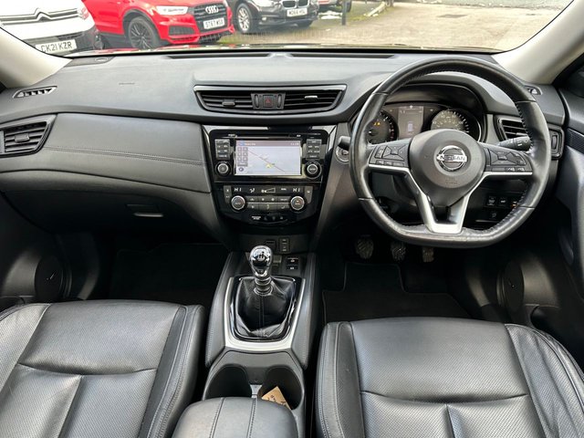 View our NISSAN X-TRAIL