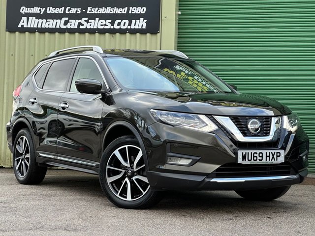 View our NISSAN X-TRAIL