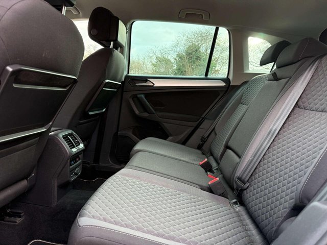 2018 Volkswagen Tiguan - Photo 9