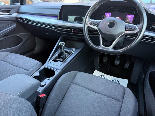 2022 VOLKSWAGEN GOLF 1.5 TSI Life Hatchback 5dr Petrol Manual Euro 6 (s/s) (150 ps) - Photo 3