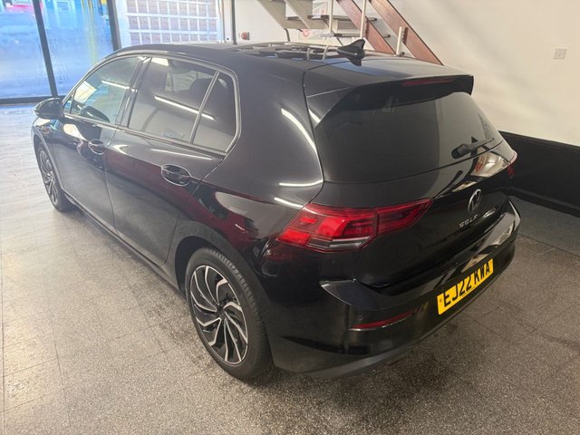 2022 VOLKSWAGEN GOLF 1.5 TSI Life Hatchback 5dr Petrol Manual Euro 6 (s/s) (150 ps) - Photo 9