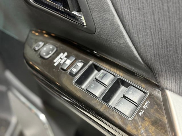 View our TOYOTA VELLFIRE