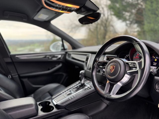 2016 PORSCHE MACAN 3.0 TD V6 S SUV 5dr Diesel PDK 4WD Euro 6 (s/s) (258 ps) - Photo 2